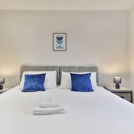 3 Bed Refurbished, Modern House, Wifi, Patio Area Villa เชฟฟิลด์ ภายนอก รูปภาพ